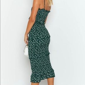 NWT Green floral bodycon midi dress
